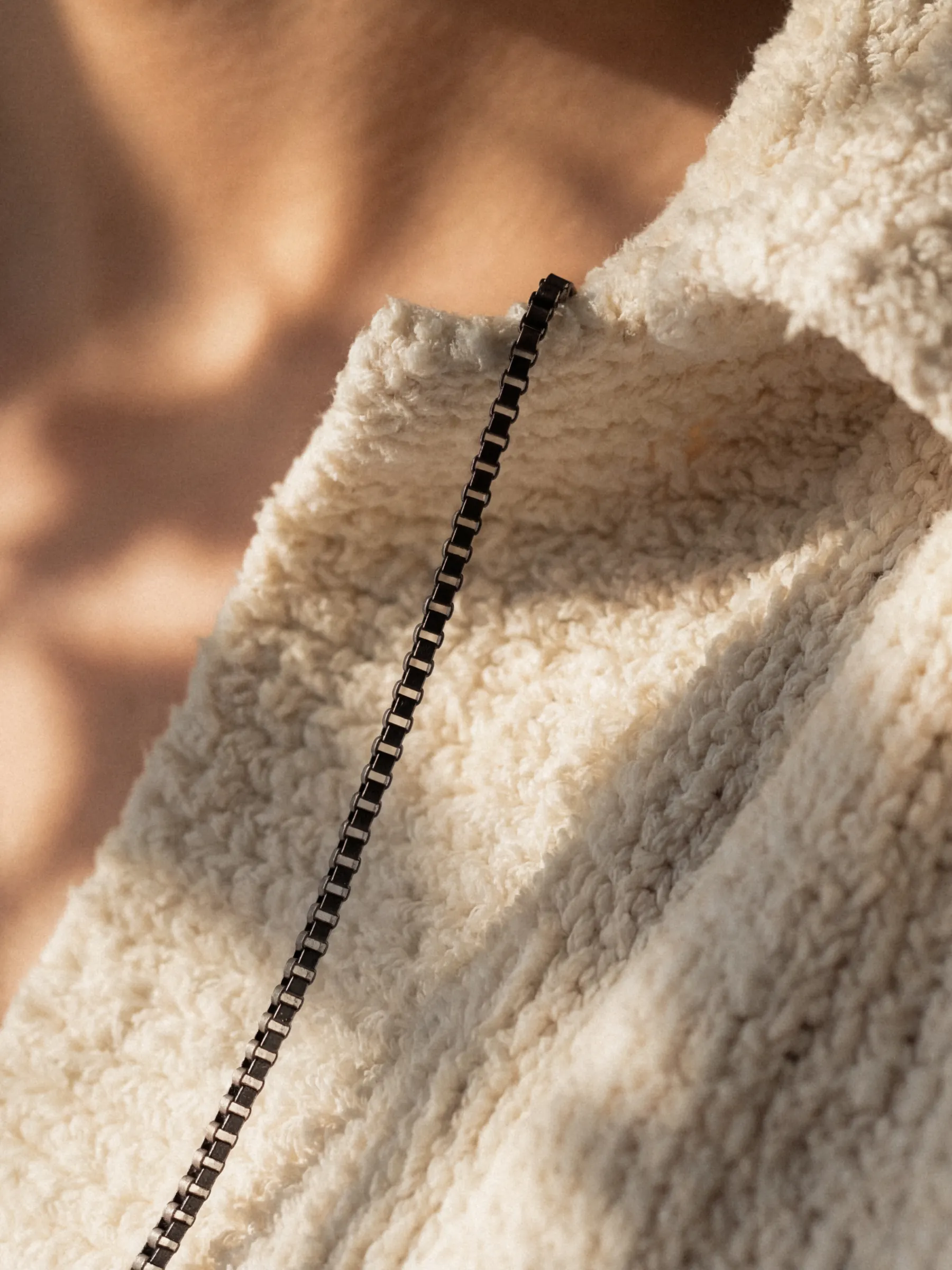 BOX CHAIN NECKLACE - Image 8