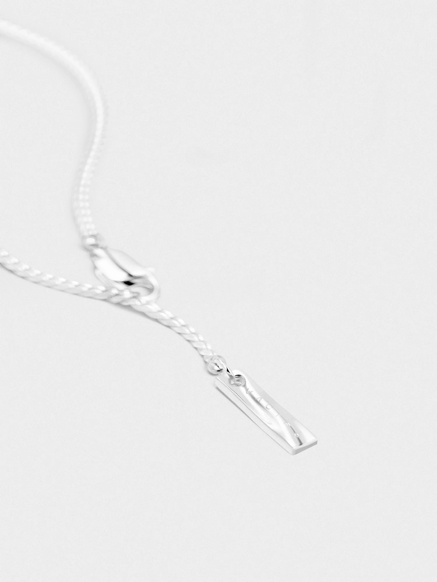 BRAID CHAIN NECKLACE - Image 4