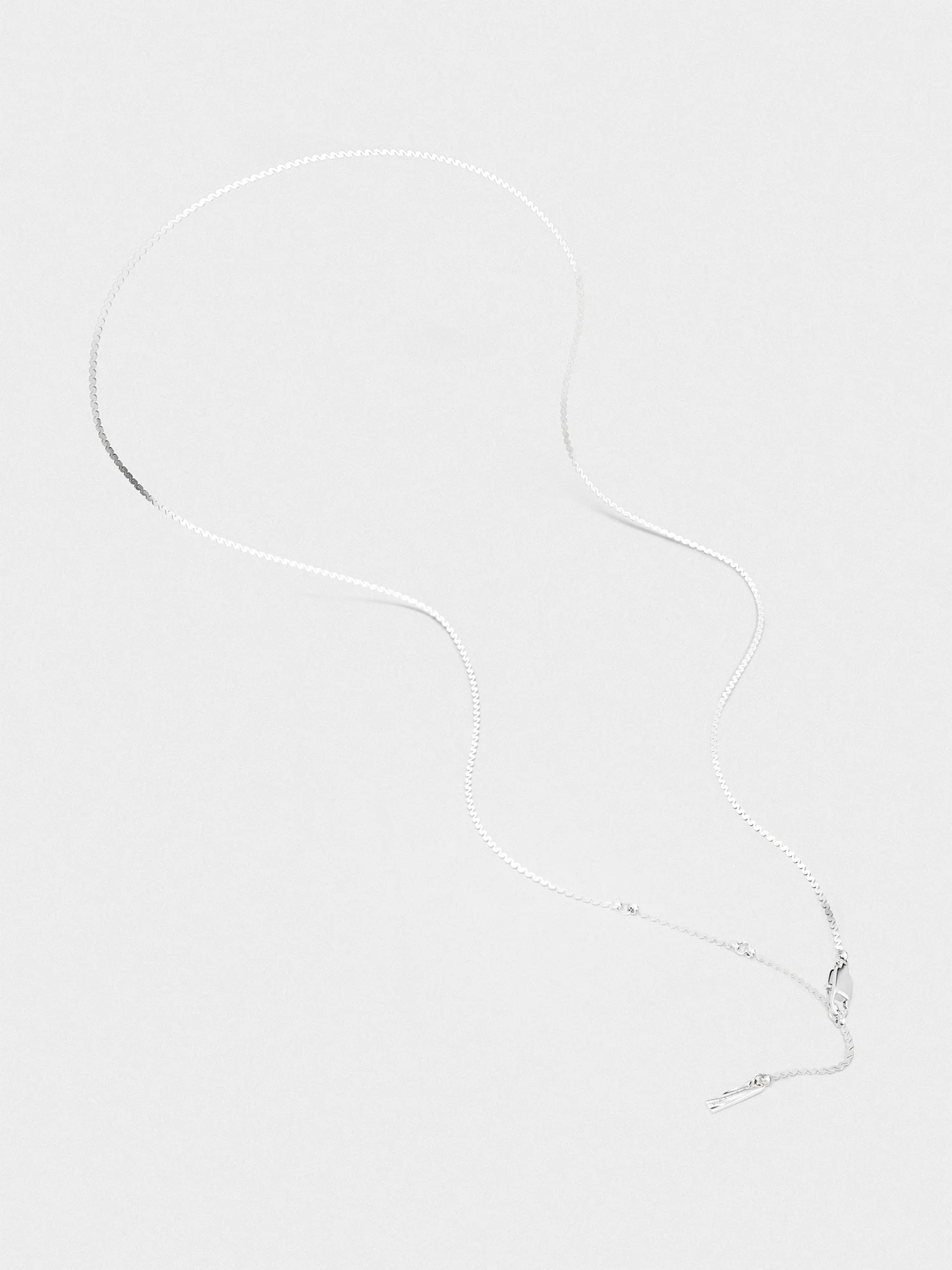 FLUID CHAIN NECKLACE - Image 6