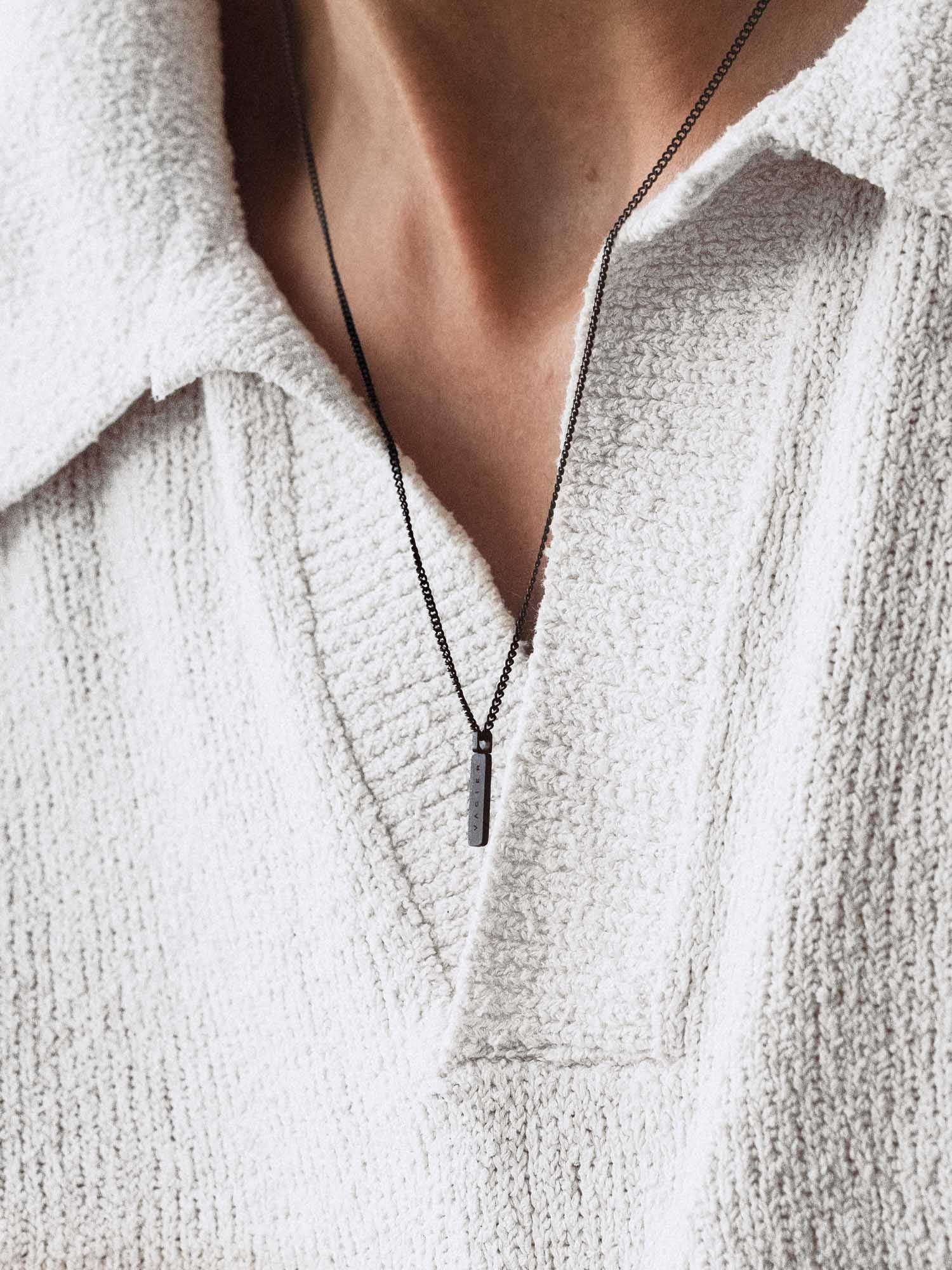 MINIMAL PENDANT NECKLACE - Image 8