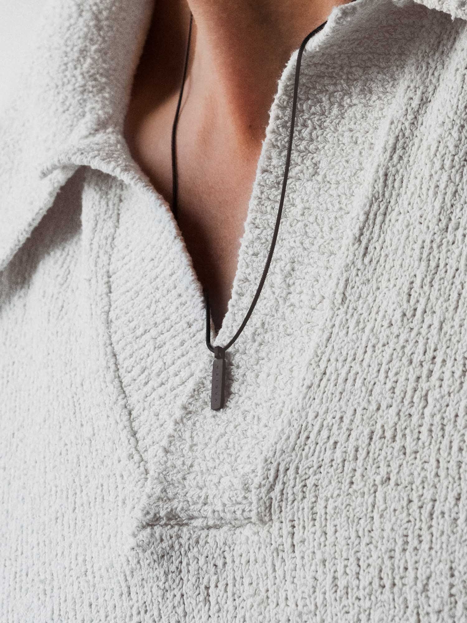 SQUARE PENDANT NECKLACE - Image 8