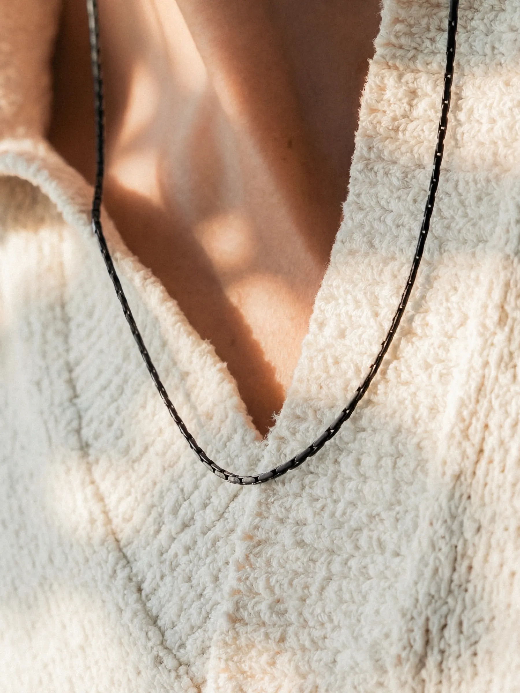 WIRE CHAIN NECKLACE - Image 7