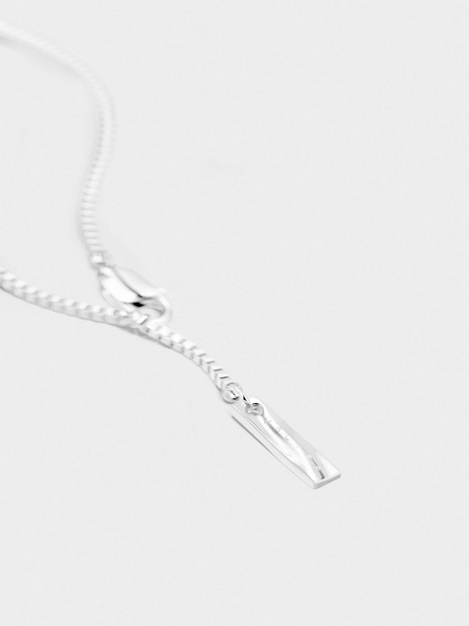 BOX CHAIN NECKLACE - Image 4